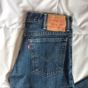 Levi’s straight leg jeans